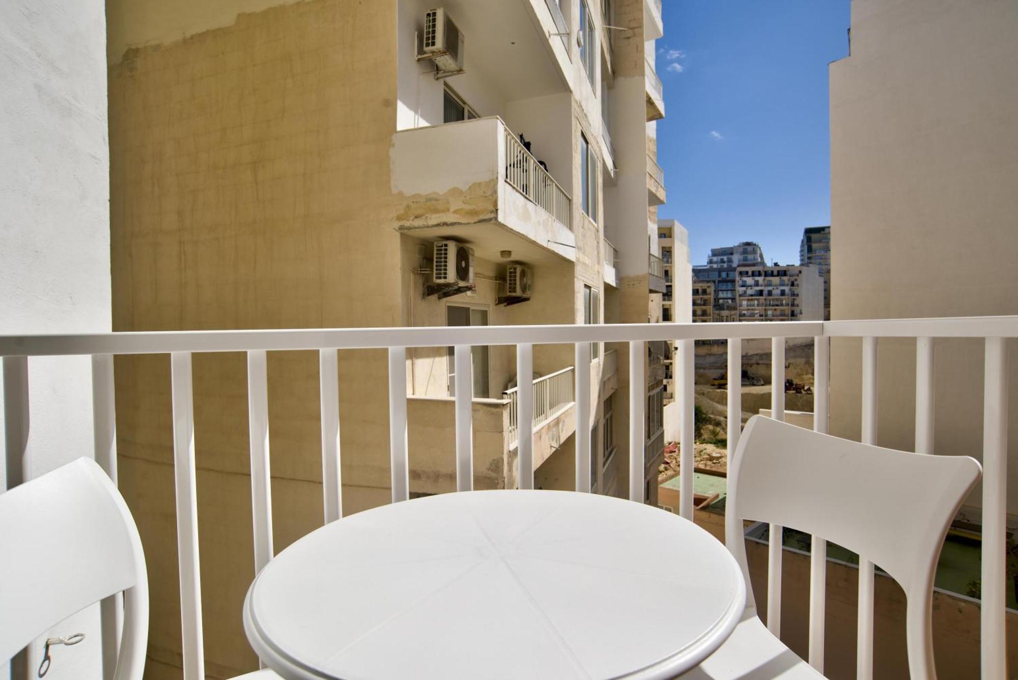 Sliema 2-Bedroom Central Apartments And Penthouse With Jacuzzi Exteriér fotografie
